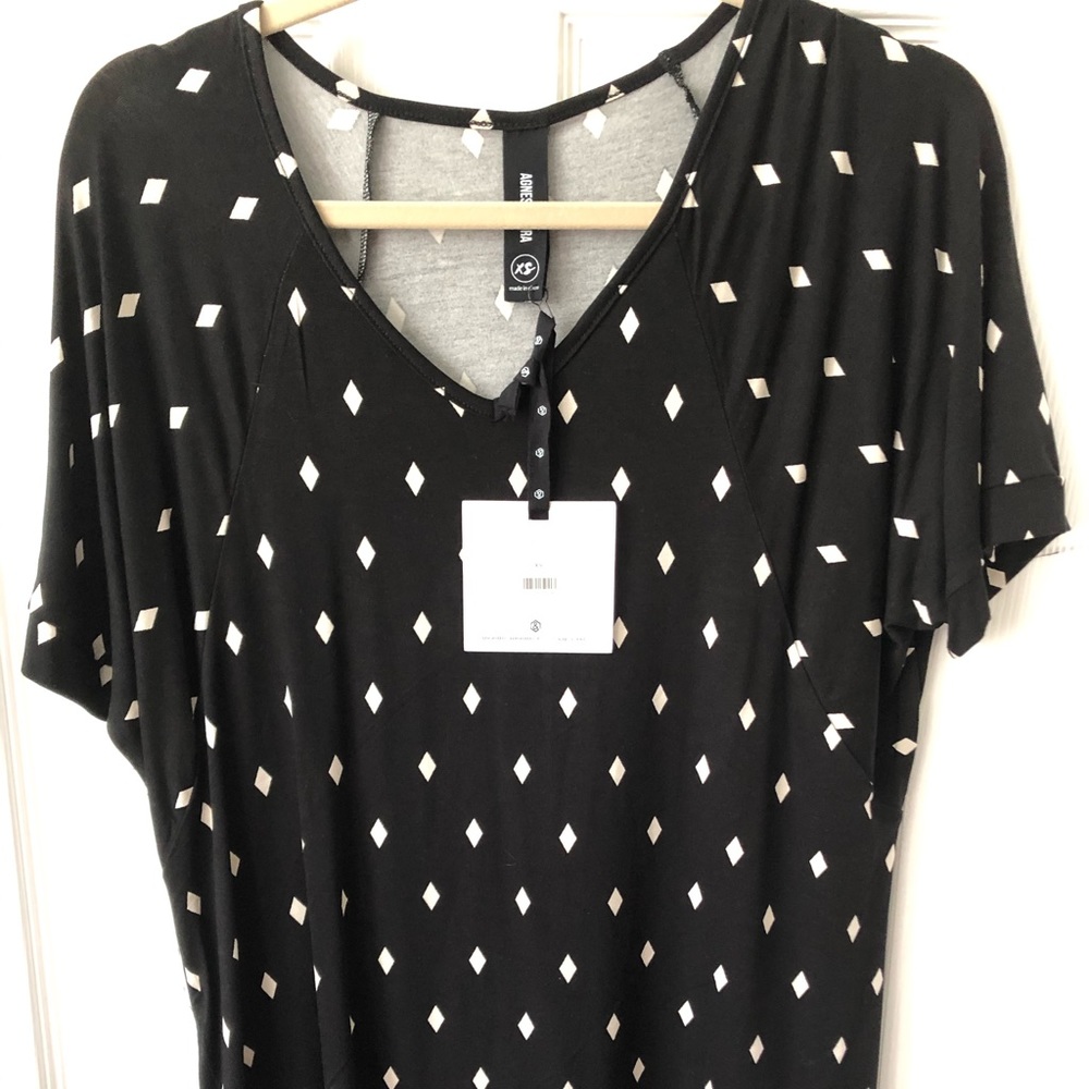 XS Agnes & Dora Love top